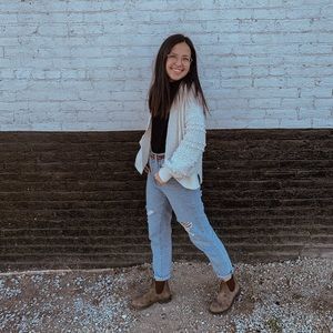 Meet your Posher, Ali